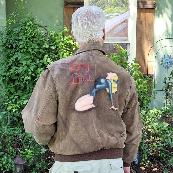 "Lady in the Dark" Fully Lined Suede Leather. "Phase 3" brand, Size XL - Picture 2 of 2